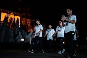 BIB: 429
                            <button type="button" onclick="openModal(22280153)" class="btn btn-primary btn-sm float-right btn-popup" data-toggle="modal" data-target=".modal-high-quality">
                        <i class="fas fa-shopping-cart"></i> Add to Cart
                    </button>
                                            <button type="button" onclick="isThisMe(22280153, true)" class="btn btn-success btn-sm float-right btn-popup btn-isme hidden" data-toggle="tooltip" data-placement="bottom" title="นี่คือรูปของคุณใช่ไหม คลิกที่นี่เพื่อเอาเข้าอัลบั้ม">
                        <i class="fas fa-plus"></i> Add to album
                    </button>
                    <button type="button" onclick="isThisMe(22280153, false)" class="btn btn-warning btn-sm float-right btn-popup btn-isnotme hidden">
                        <i class="fas fa-ban"></i> Remove from album
                    </button>